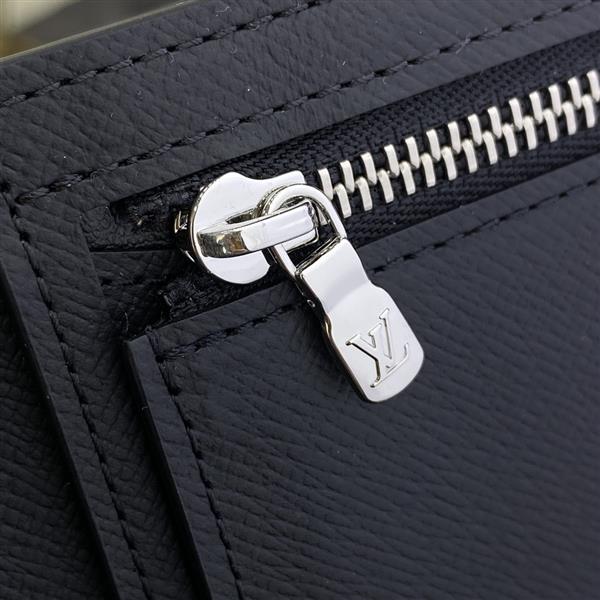 2026122105436158 600